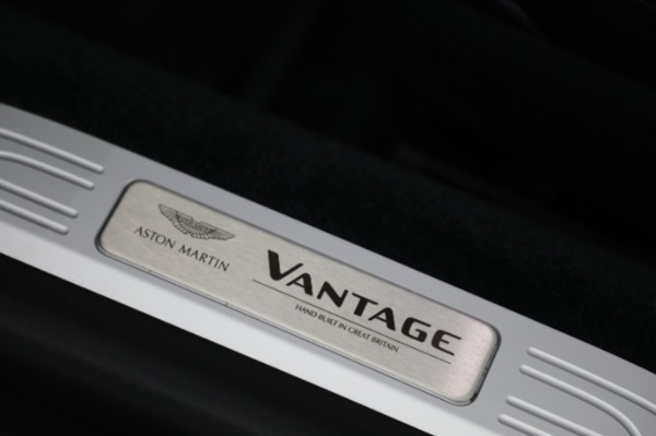 Used 2022 Aston Martin Vantage for sale $145,900 at Alfa Romeo of Greenwich in Greenwich CT 06830 22