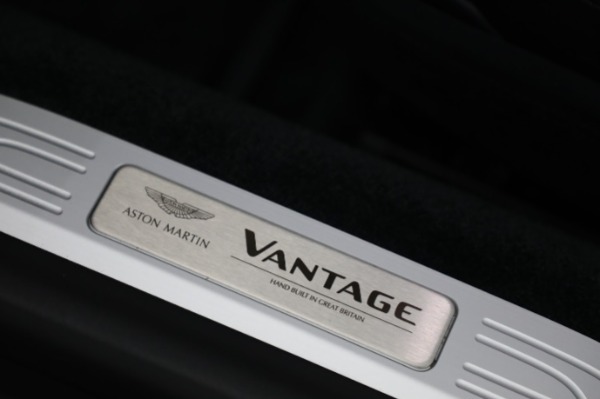 Used 2022 Aston Martin Vantage for sale $139,900 at Alfa Romeo of Greenwich in Greenwich CT 06830 22