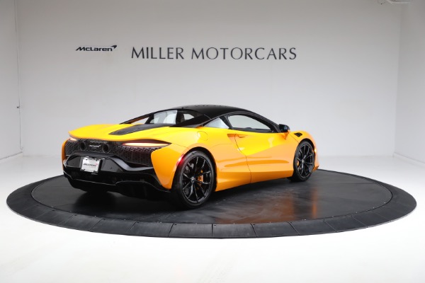 New 2024 McLaren Artura Performance for sale $278,733 at Alfa Romeo of Greenwich in Greenwich CT 06830 10