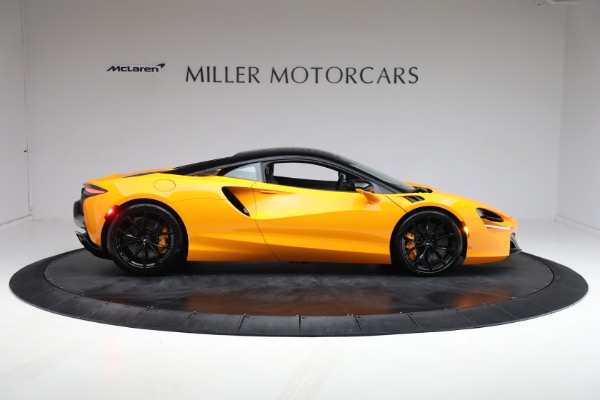 New 2024 McLaren Artura Performance for sale $278,733 at Alfa Romeo of Greenwich in Greenwich CT 06830 11