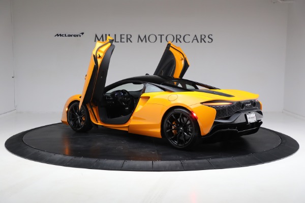 Used 2024 McLaren Artura Performance for sale Call for price at Alfa Romeo of Greenwich in Greenwich CT 06830 18