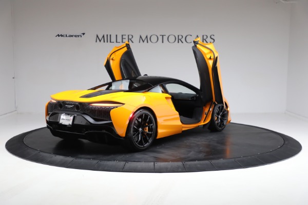 New 2024 McLaren Artura Performance for sale $278,733 at Alfa Romeo of Greenwich in Greenwich CT 06830 20