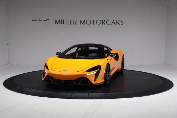New 2024 McLaren Artura Performance for sale $278,733 at Alfa Romeo of Greenwich in Greenwich CT 06830 1