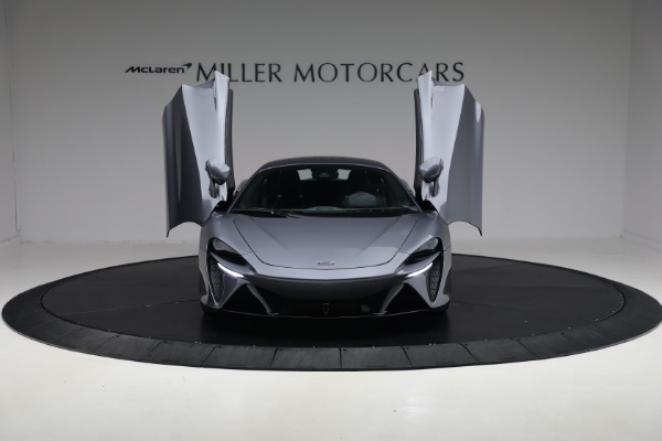 Used 2024 McLaren Artura Performance for sale $185,900 at Alfa Romeo of Greenwich in Greenwich CT 06830 13