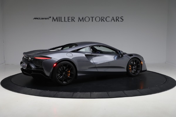Used 2024 McLaren Artura Performance for sale $185,900 at Alfa Romeo of Greenwich in Greenwich CT 06830 8