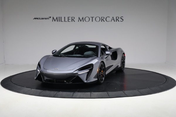Used 2024 McLaren Artura Performance for sale $185,900 at Alfa Romeo of Greenwich in Greenwich CT 06830 1
