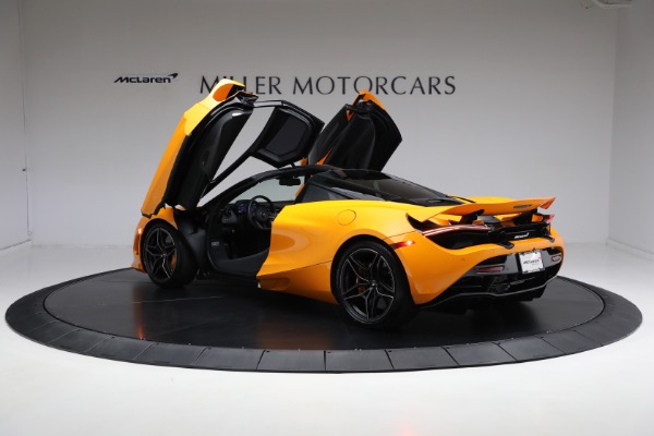 Used 2019 McLaren 720S for sale $209,900 at Alfa Romeo of Greenwich in Greenwich CT 06830 11