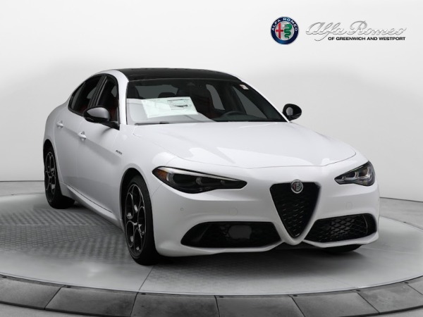 New 2024 Alfa Romeo Giulia Veloce for sale $55,985 at Alfa Romeo of Greenwich in Greenwich CT 06830 19