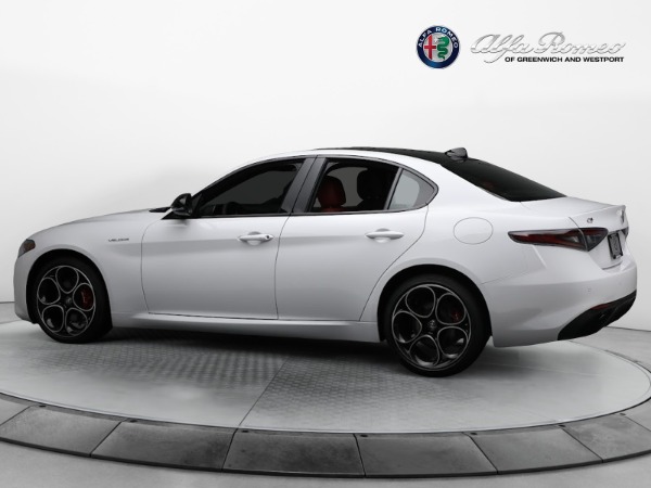 New 2024 Alfa Romeo Giulia Veloce for sale $55,985 at Alfa Romeo of Greenwich in Greenwich CT 06830 9