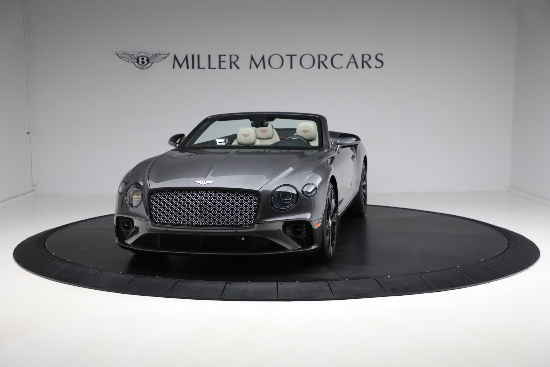 New 2024 Bentley Continental GTC V8 for sale $377,565 at Alfa Romeo of Greenwich in Greenwich CT 06830 1