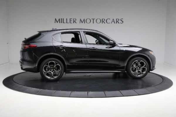 Used 2022 Alfa Romeo Stelvio Ti for sale Sold at Alfa Romeo of Greenwich in Greenwich CT 06830 15