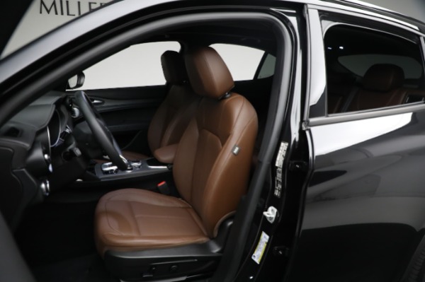 Used 2022 Alfa Romeo Stelvio Ti for sale Sold at Alfa Romeo of Greenwich in Greenwich CT 06830 24