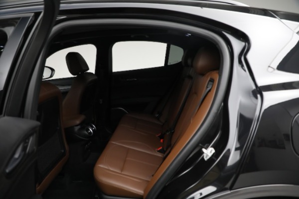 Used 2022 Alfa Romeo Stelvio Ti for sale Sold at Alfa Romeo of Greenwich in Greenwich CT 06830 26