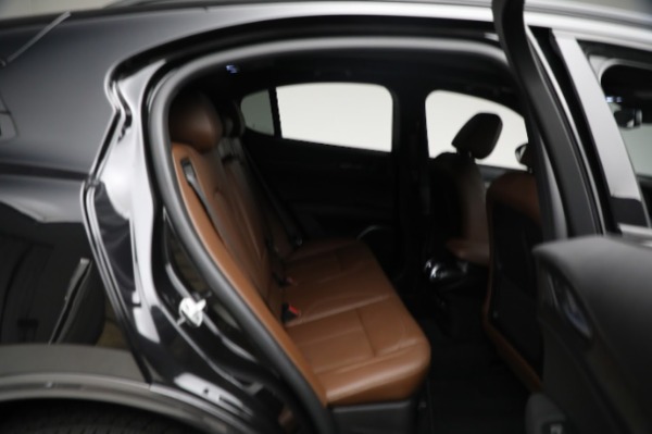 Used 2022 Alfa Romeo Stelvio Ti for sale Sold at Alfa Romeo of Greenwich in Greenwich CT 06830 27