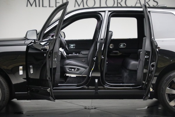 New 2024 Rolls-Royce Cullinan for sale Sold at Alfa Romeo of Greenwich in Greenwich CT 06830 6