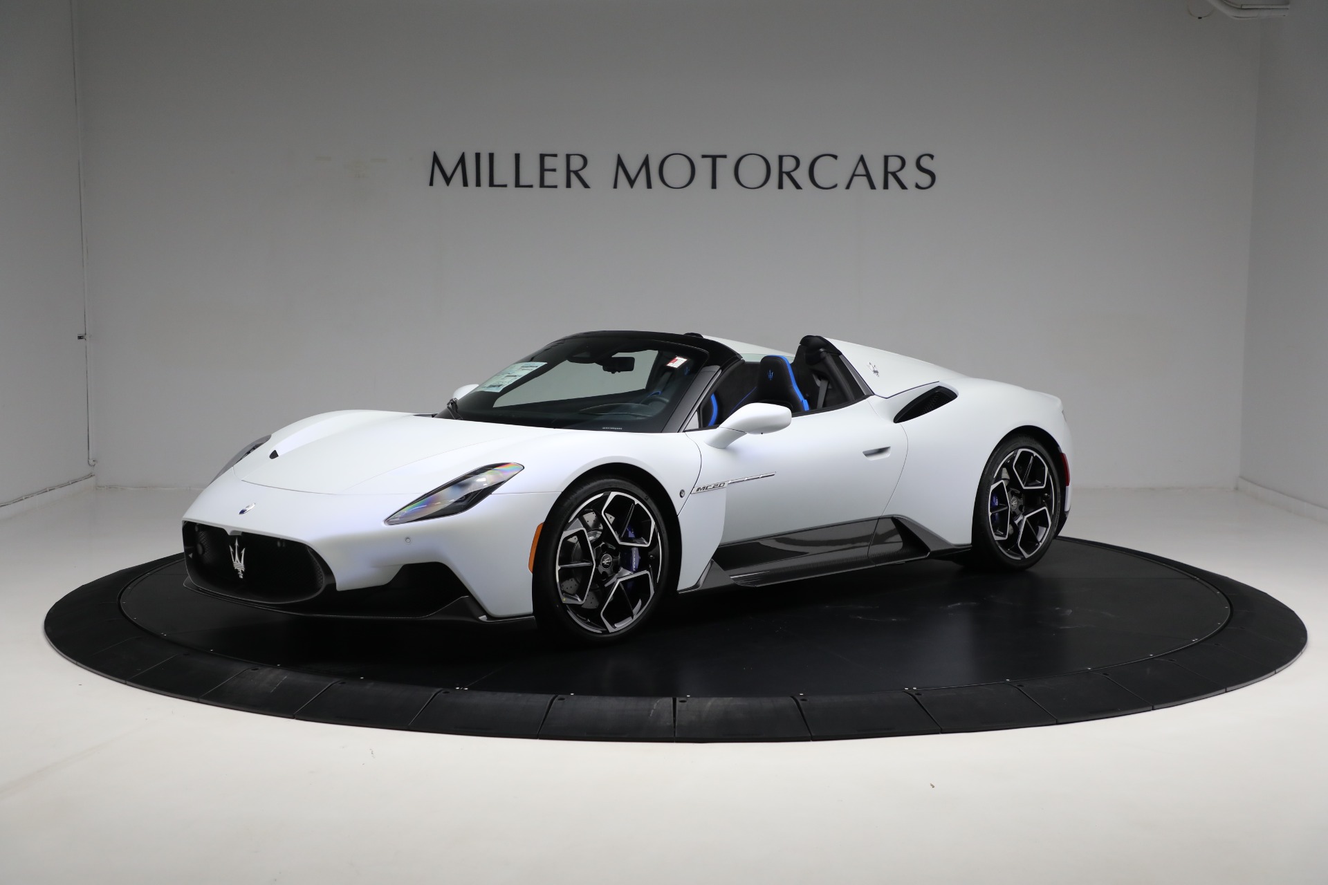 New 2023 Maserati MC20 Cielo for sale Sold at Alfa Romeo of Greenwich in Greenwich CT 06830 1