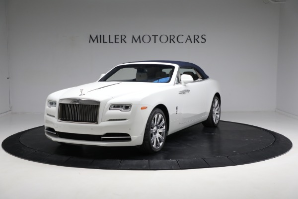 Used 2017 Rolls-Royce Dawn for sale Sold at Alfa Romeo of Greenwich in Greenwich CT 06830 18