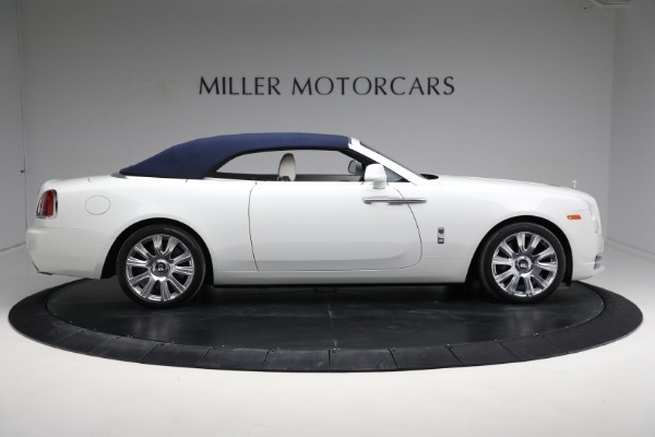 Used 2017 Rolls-Royce Dawn for sale Sold at Alfa Romeo of Greenwich in Greenwich CT 06830 25