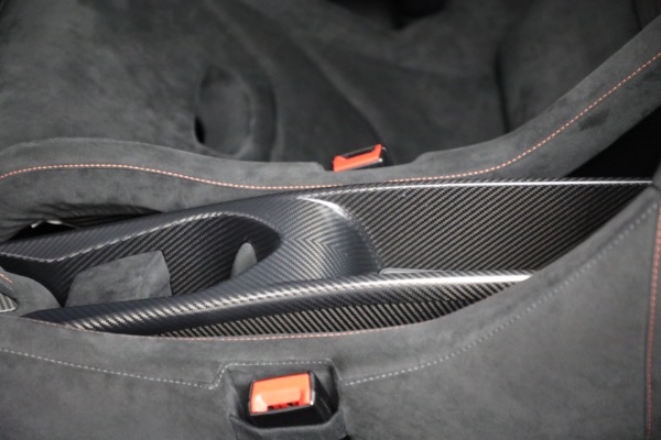 Used 2021 McLaren 765LT for sale Sold at Alfa Romeo of Greenwich in Greenwich CT 06830 27