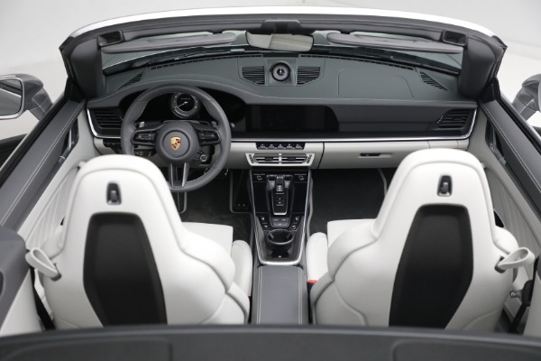 Used 2022 Porsche 911 Turbo S for sale $275,900 at Alfa Romeo of Greenwich in Greenwich CT 06830 24