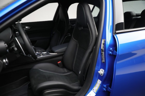 Used 2024 Alfa Romeo Giulia Quadrifoglio for sale Sold at Alfa Romeo of Greenwich in Greenwich CT 06830 27