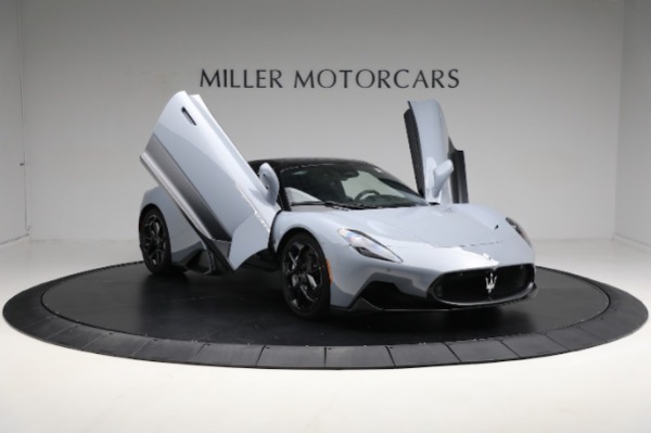 New 2023 Maserati MC20 Cielo for sale Sold at Alfa Romeo of Greenwich in Greenwich CT 06830 23
