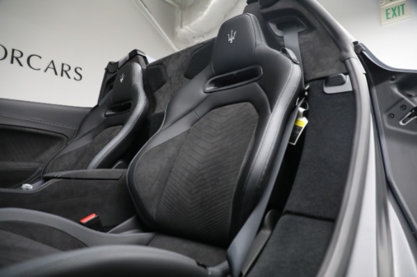 New 2023 Maserati MC20 Cielo for sale Sold at Alfa Romeo of Greenwich in Greenwich CT 06830 27