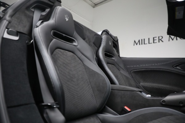 New 2023 Maserati MC20 Cielo for sale Sold at Alfa Romeo of Greenwich in Greenwich CT 06830 28
