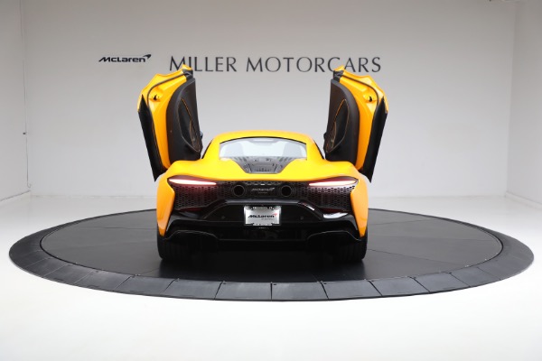 New 2024 McLaren Artura for sale Call for price at Alfa Romeo of Greenwich in Greenwich CT 06830 16