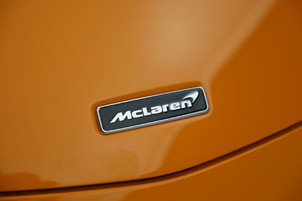 New 2024 McLaren Artura for sale $276,833 at Alfa Romeo of Greenwich in Greenwich CT 06830 19