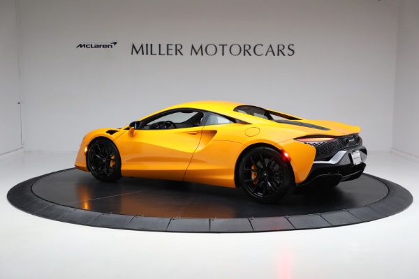 New 2024 McLaren Artura for sale Sold at Alfa Romeo of Greenwich in Greenwich CT 06830 4
