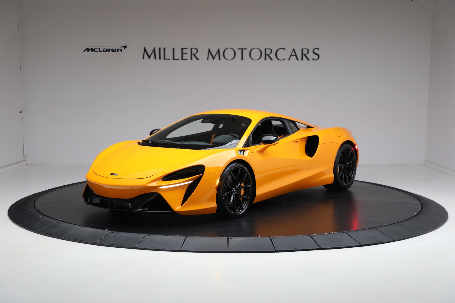 New 2024 McLaren Artura for sale Sold at Alfa Romeo of Greenwich in Greenwich CT 06830 1