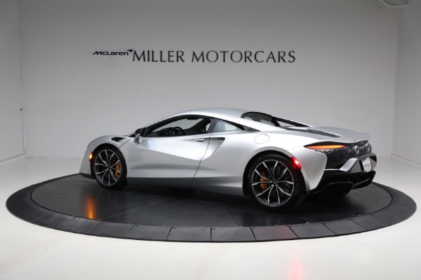 New 2024 McLaren Artura TechLux for sale Sold at Alfa Romeo of Greenwich in Greenwich CT 06830 4
