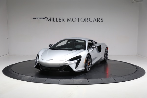 New 2024 McLaren Artura TechLux for sale $291,233 at Alfa Romeo of Greenwich in Greenwich CT 06830 1