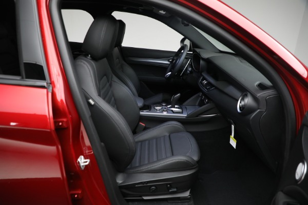 New 2024 Alfa Romeo Stelvio Veloce for sale Sold at Alfa Romeo of Greenwich in Greenwich CT 06830 23