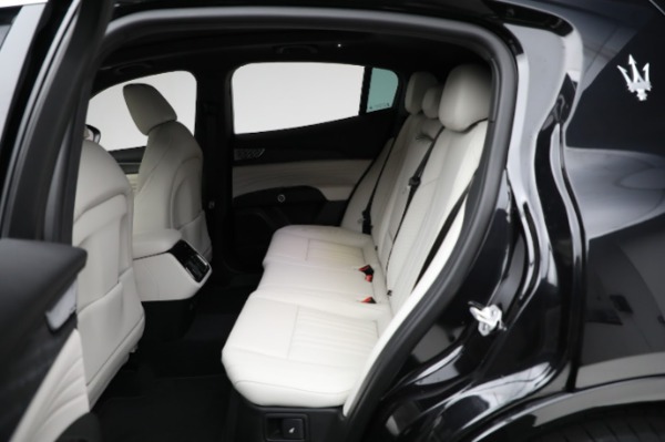 New 2024 Maserati Grecale GT for sale Sold at Alfa Romeo of Greenwich in Greenwich CT 06830 20