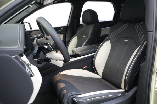 New 2023 Bentley Bentayga S V8 for sale Sold at Alfa Romeo of Greenwich in Greenwich CT 06830 17