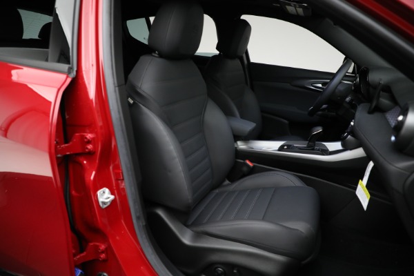 New 2024 Alfa Romeo Tonale Ti for sale Sold at Alfa Romeo of Greenwich in Greenwich CT 06830 25