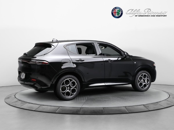 New 2024 Alfa Romeo Tonale Ti for sale Sold at Alfa Romeo of Greenwich in Greenwich CT 06830 17