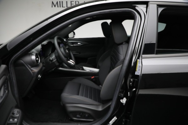 New 2024 Alfa Romeo Tonale Ti for sale Sold at Alfa Romeo of Greenwich in Greenwich CT 06830 28