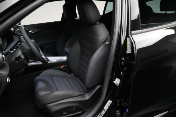 New 2024 Alfa Romeo Tonale Ti for sale Sold at Alfa Romeo of Greenwich in Greenwich CT 06830 28