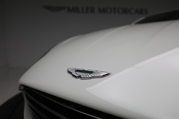 Used 2018 Aston Martin DB11 V8 for sale Sold at Alfa Romeo of Greenwich in Greenwich CT 06830 21