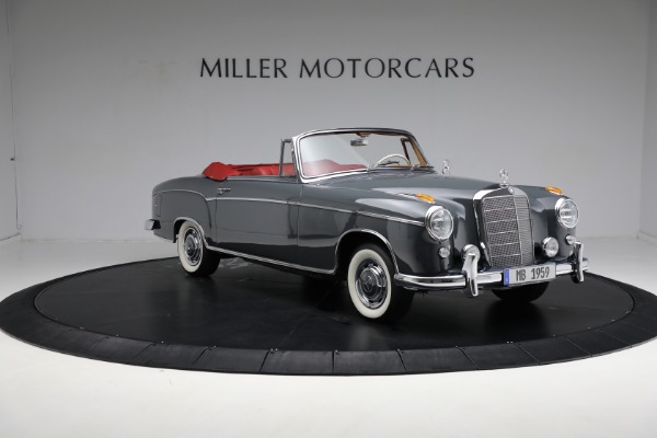Used 1959 Mercedes Benz 220 S Ponton Cabriolet for sale $229,900 at Alfa Romeo of Greenwich in Greenwich CT 06830 11