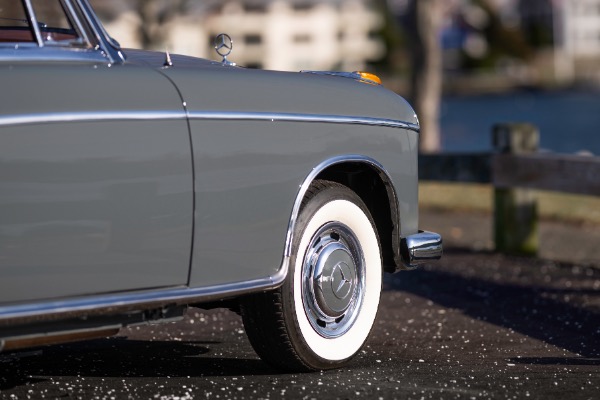 Used 1959 Mercedes Benz 220 S Ponton Cabriolet for sale $229,900 at Alfa Romeo of Greenwich in Greenwich CT 06830 11