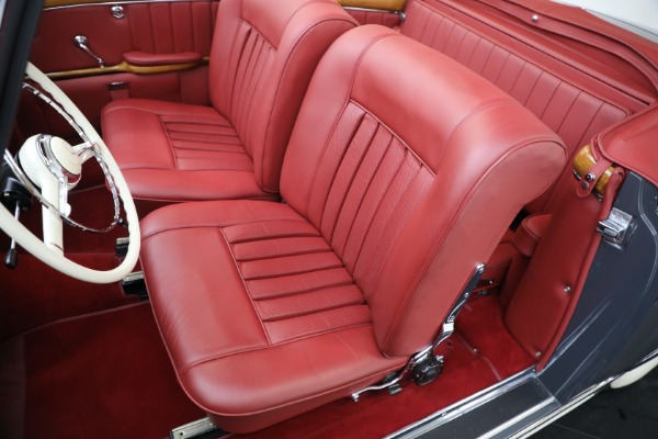Used 1959 Mercedes Benz 220 S Ponton Cabriolet for sale $229,900 at Alfa Romeo of Greenwich in Greenwich CT 06830 14