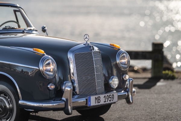 Used 1959 Mercedes-Benz 220 S Ponton Cabriolet for sale $189,900 at Alfa Romeo of Greenwich in Greenwich CT 06830 14