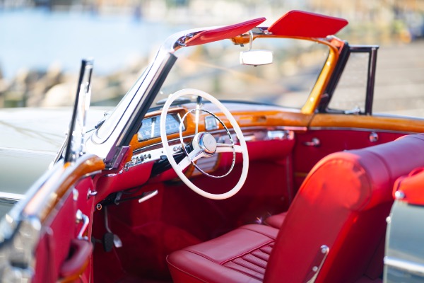Used 1959 Mercedes-Benz 220 S Ponton Cabriolet for sale $189,900 at Alfa Romeo of Greenwich in Greenwich CT 06830 16