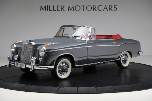Used 1959 Mercedes Benz 220 S Ponton Cabriolet for sale $229,900 at Alfa Romeo of Greenwich in Greenwich CT 06830 2