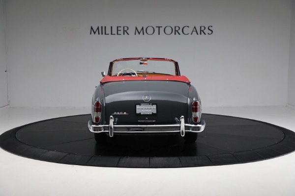 Used 1959 Mercedes Benz 220 S Ponton Cabriolet for sale $229,900 at Alfa Romeo of Greenwich in Greenwich CT 06830 6