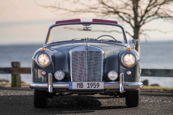 Used 1959 Mercedes-Benz 220 S Ponton Cabriolet for sale $189,900 at Alfa Romeo of Greenwich in Greenwich CT 06830 7